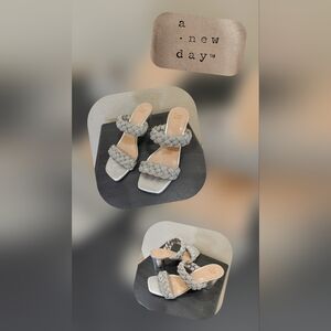 🔥 DEAL! Silver Heels